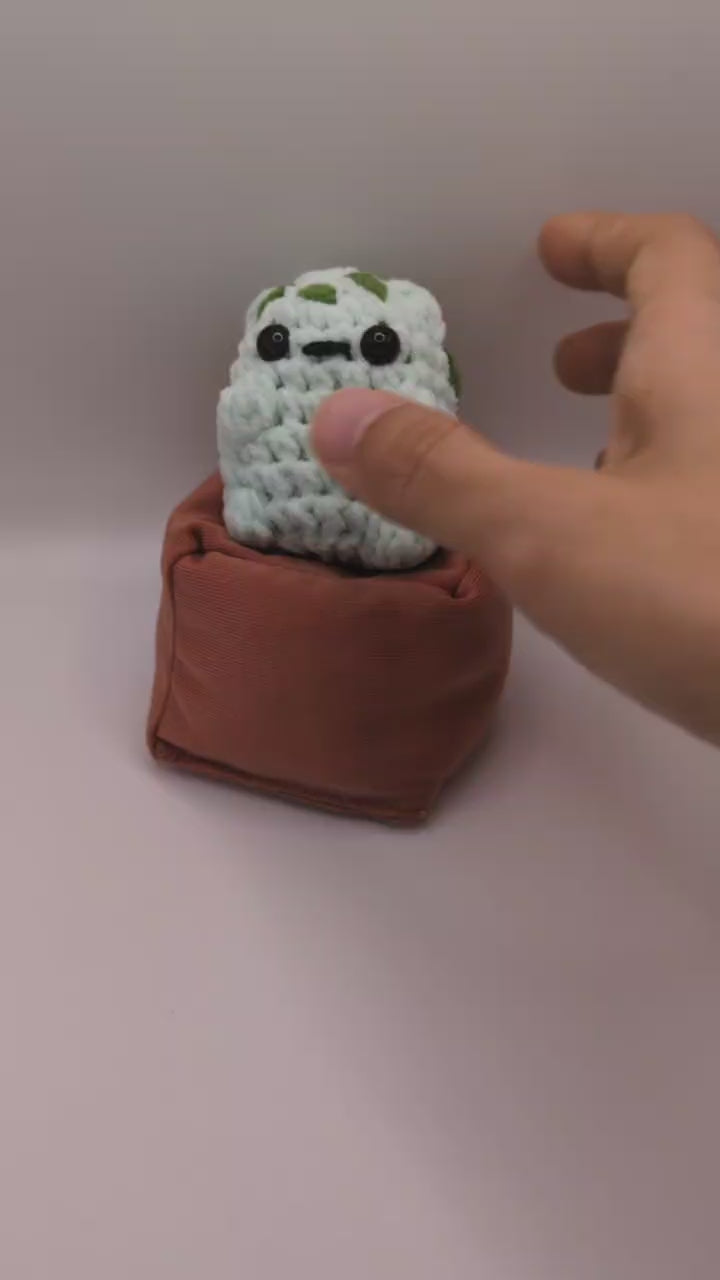 Bulbasaur Squeaky Crochet Keychain